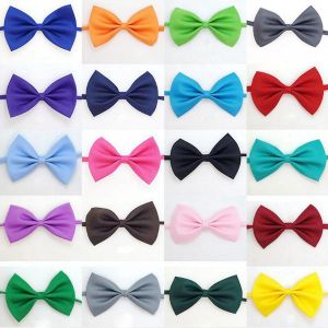 Pet Li ציוד ואביזרים לכלב קולר לכלב 50 PCS Wholesale Pet Dog Puppy Cat Bowtie Necktie Bow Ties Pet Necklace Adjustable Strap for Cat Collar Dogs Accessories