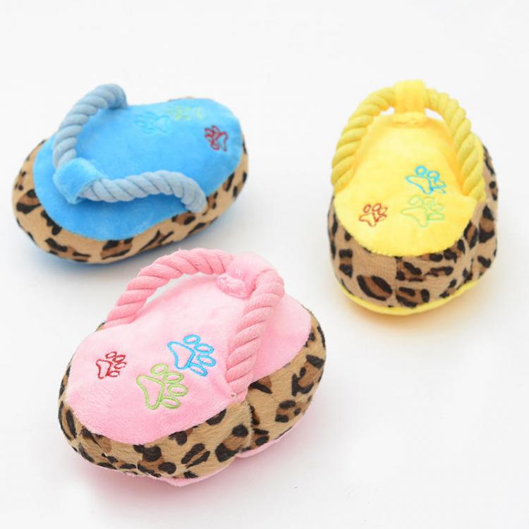 Pet Li ציוד ואביזרים לכלב צעצועים לכלב Cute Cartoon Plush Slippers Pet Sounding Flip-flops Dog Biting Training Toy